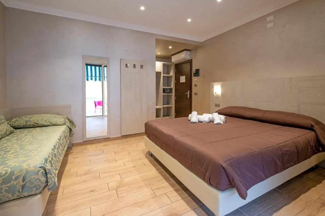 *** Guest house Le Camere Di Nana' Sanremo Italy